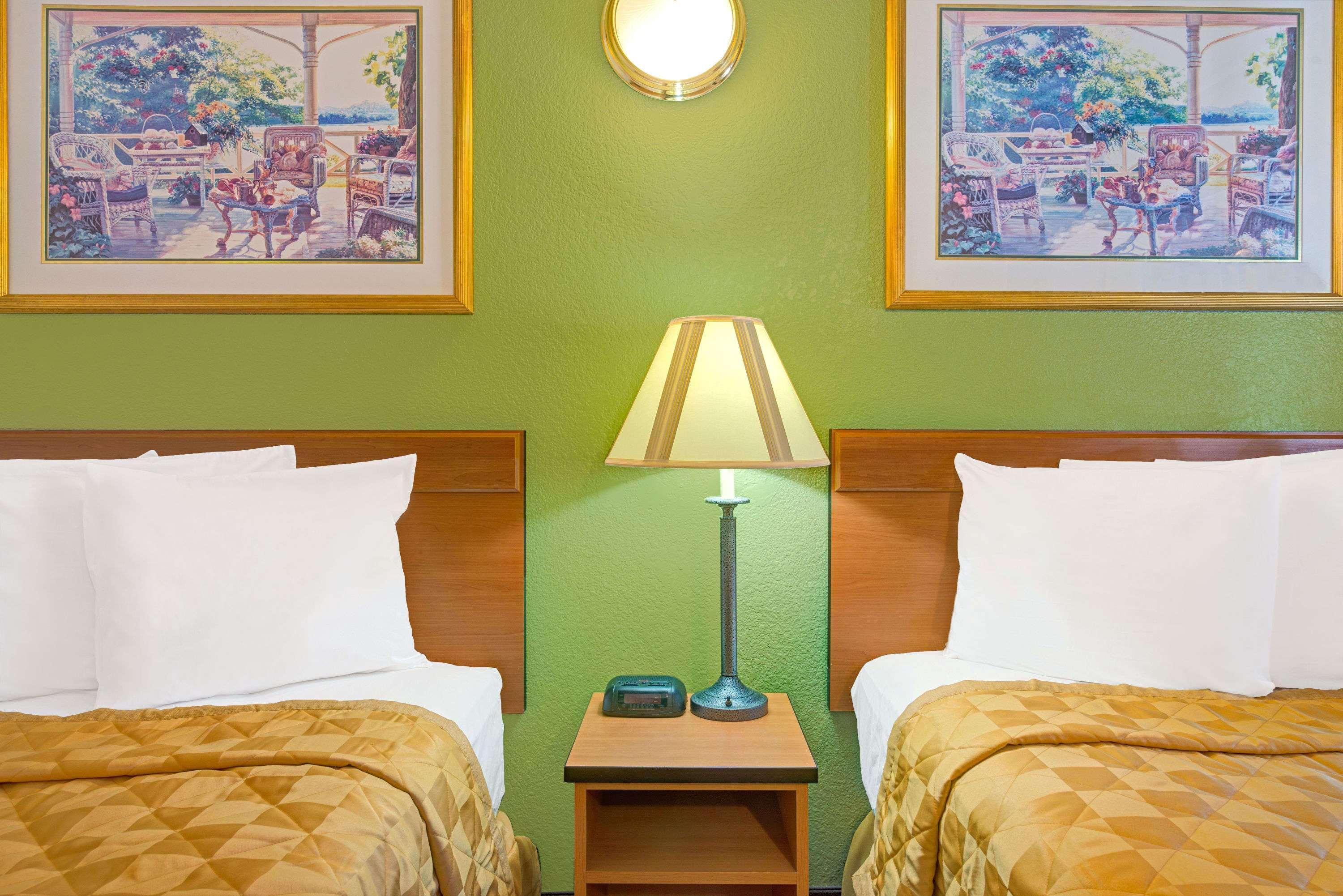 Travelodge Sacramento/רנצ'ו קורדובה מראה חיצוני תמונה