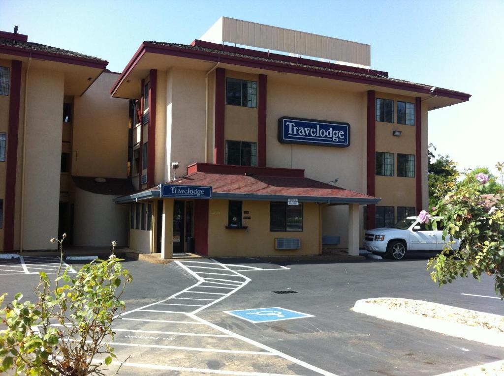Travelodge Sacramento/רנצ'ו קורדובה מראה חיצוני תמונה