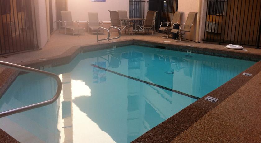 Travelodge Sacramento/רנצ'ו קורדובה מראה חיצוני תמונה